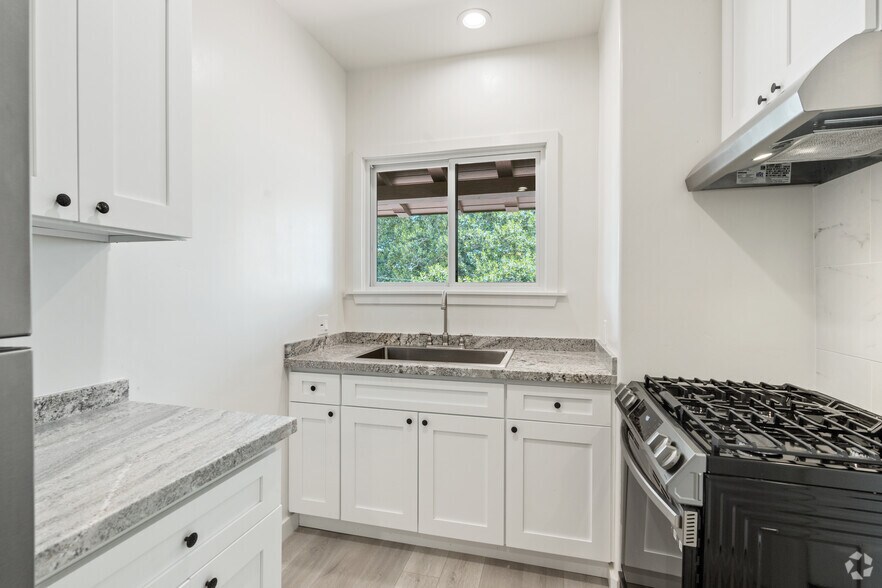 Kitchen - Studio - 500SF - Villa De Buenavista