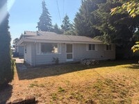 Building Photo - Rambler Style Home