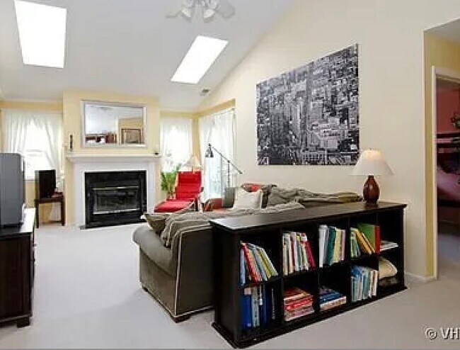 Building Photo - 2403 Mallow Ct