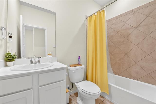 Building Photo - 2261 Obsidian Dr