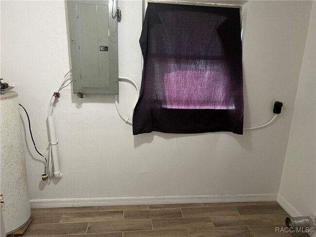 Building Photo - 8 W Murray St