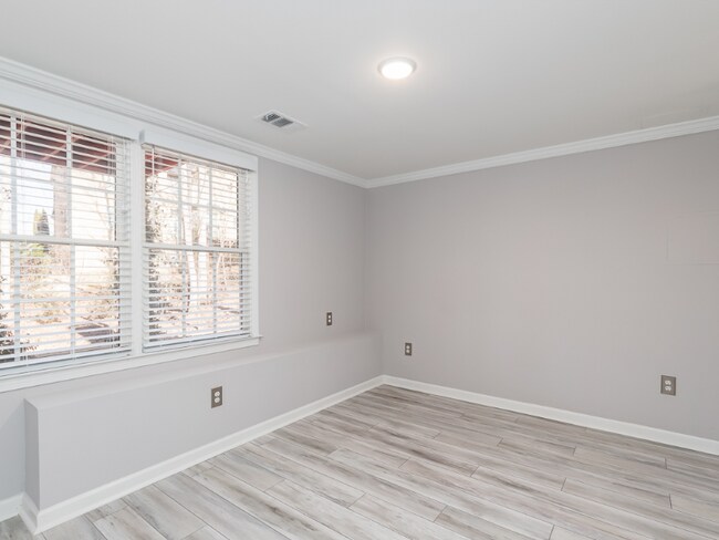 Building Photo - 1788 Ascot Run NW