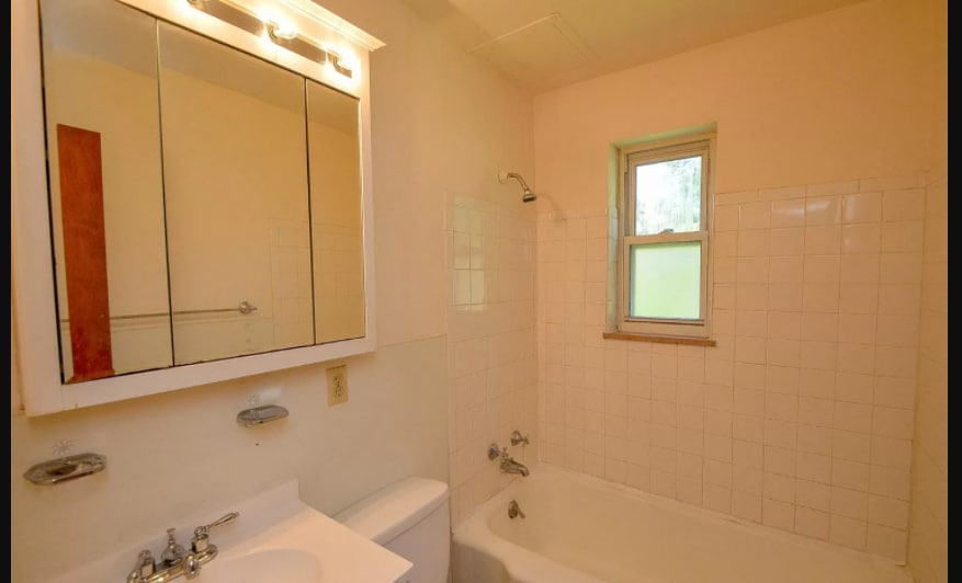 Building Photo - 6921 Pin Oak Dr