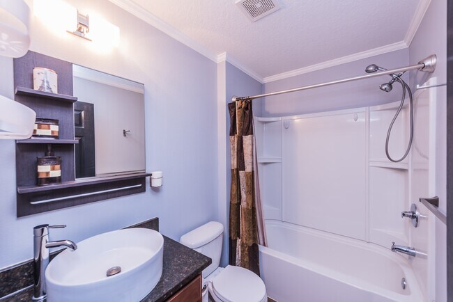 Building Photo - 5339 Peach Blossom Blvd