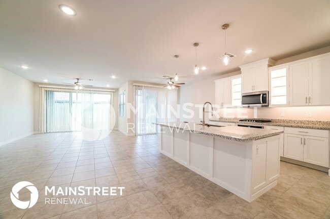 Building Photo - 8615 S 69th Ln