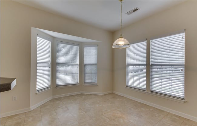 Building Photo - 259 Hadley Commons Dr