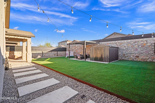Building Photo - 14936 Tierra Haven Ave