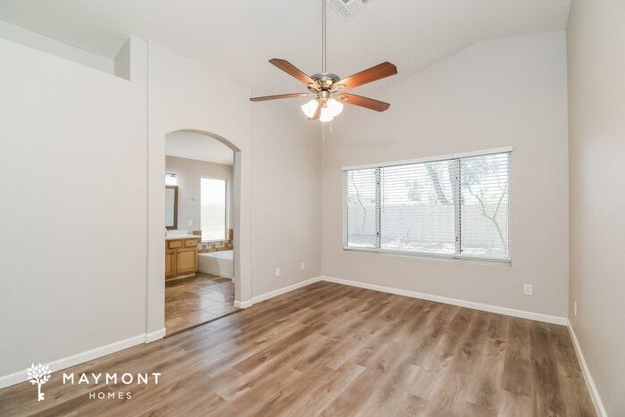 Building Photo - 2235 E Morrow Dr