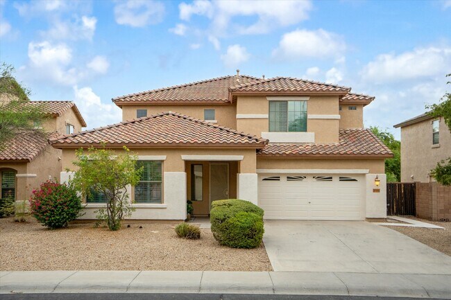 Building Photo - 8566 W Cinnabar Ave