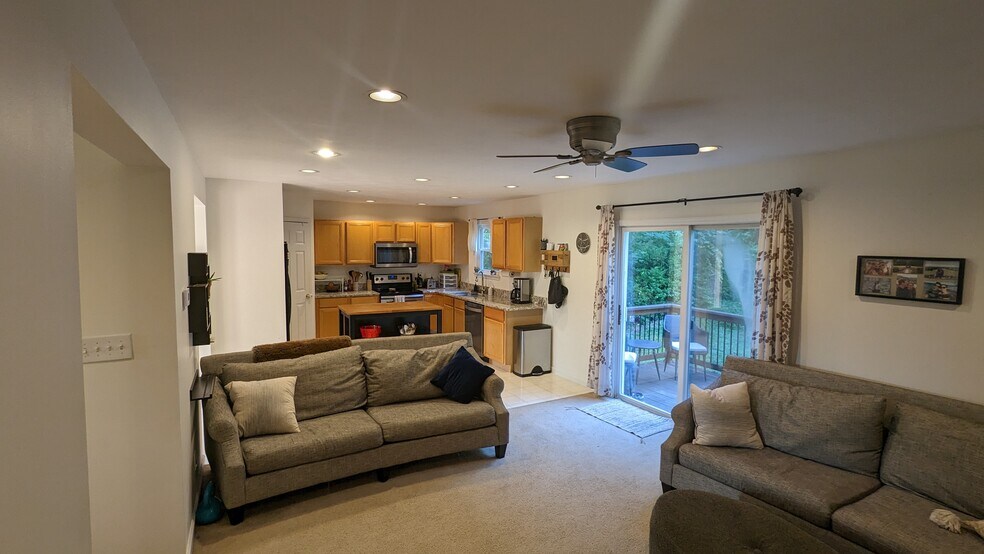 Building Photo - 2562 Creve Coeur Dr