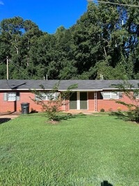 Building Photo - 1102 N 1st St