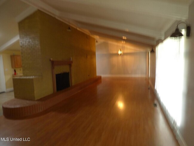 Building Photo - 1109 Old Brookhaven Rd