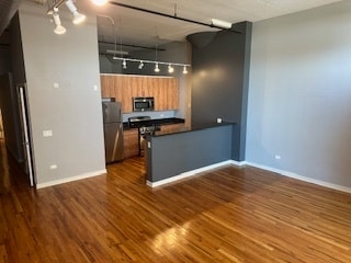 Building Photo - 1224 W Van Buren St