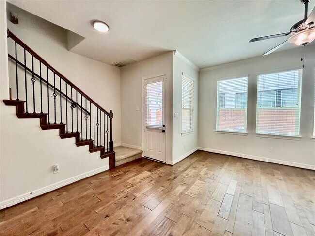 Building Photo - 1507 Peyton Oaks Pl