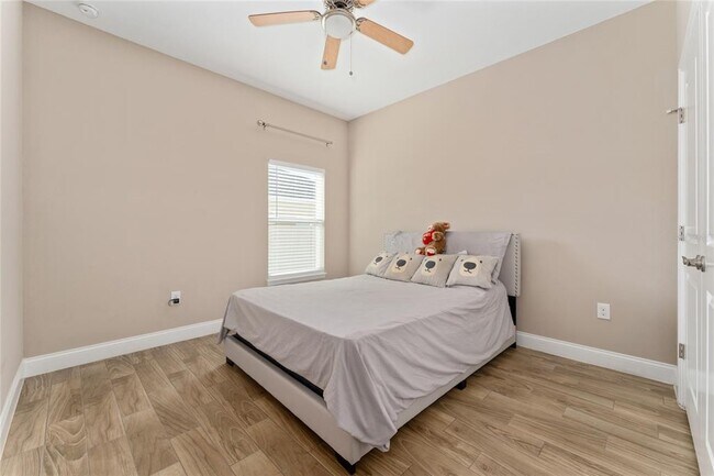 Building Photo - 56 Orchid Ct