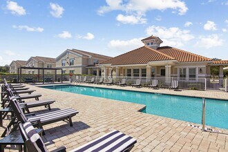 Building Photo - Courtyards at Estero