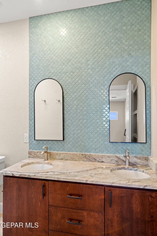 Building Photo - 6305 Palo Verde Pl