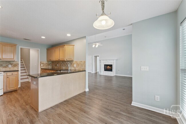 Building Photo - 161 Marshview Dr