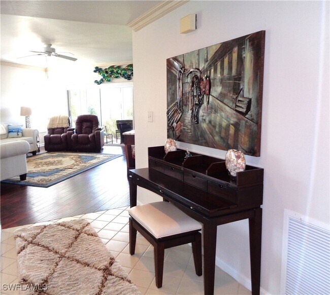 Building Photo - 6260 Bellerive Ave