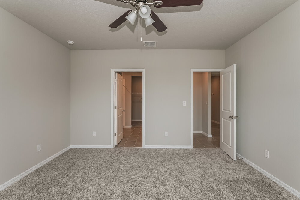 Building Photo - 38993 Harlow Rose Dr