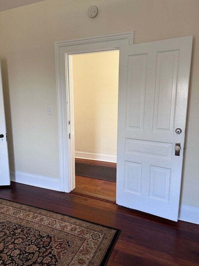 Building Photo - Stunning 1890 Eastlake Victorian | 5 Bedrooms | 2 Bathrooms | Flex Spaces | Steps from Old Town E...