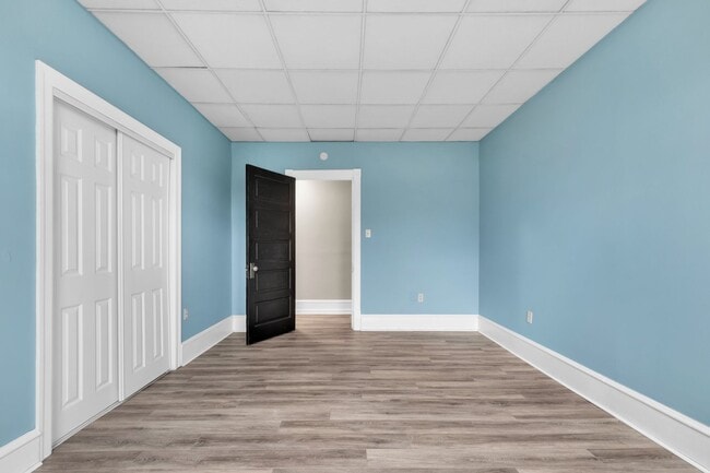 Building Photo - 540 Seneca St