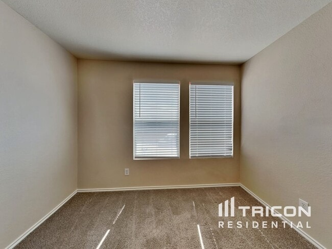 Building Photo - 10039 Amber Breeze