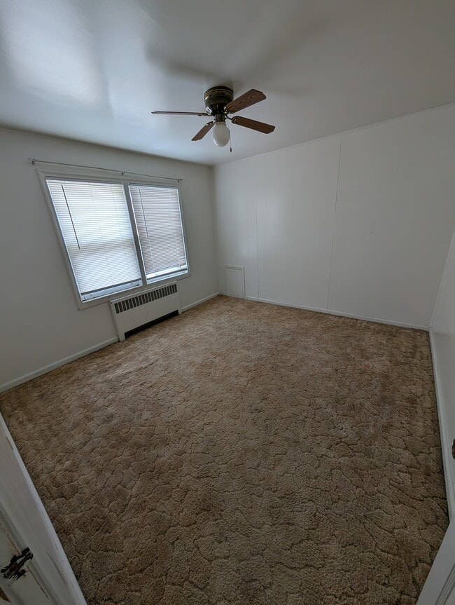 Building Photo - 129 N 100 E