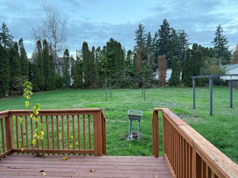 Building Photo - 17609 SE Stark St