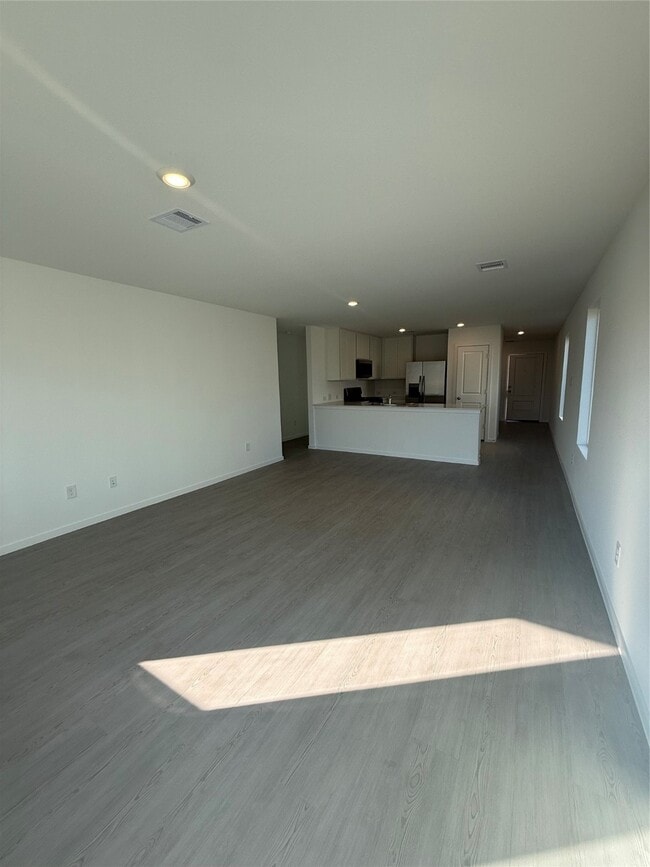 Building Photo - 1639 Golden Iris Dr