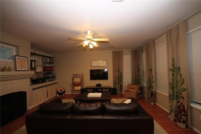 Building Photo - 12517 Sir Christophers Cove