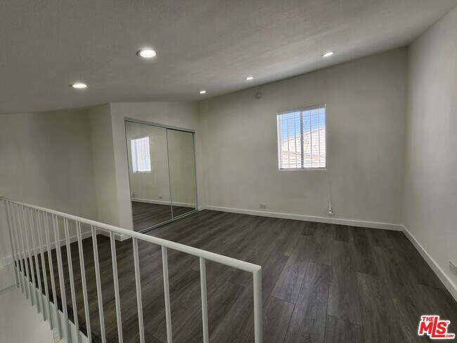 Building Photo - 1440 Veteran Ave