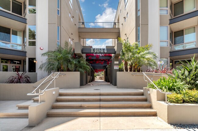 Front building facade - 13044 Pacific Promenade