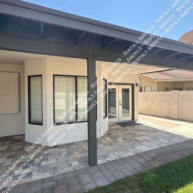 Building Photo - 3802 N Wintergreen Way