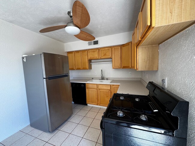 Building Photo - Wonderful 3 bed 2 bath home!