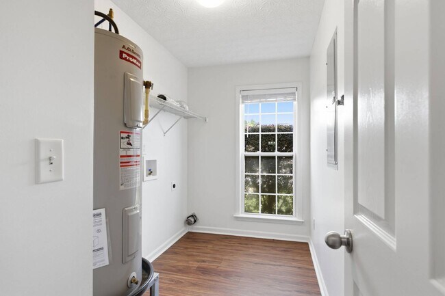 Building Photo - 6001 Granite Field Dr