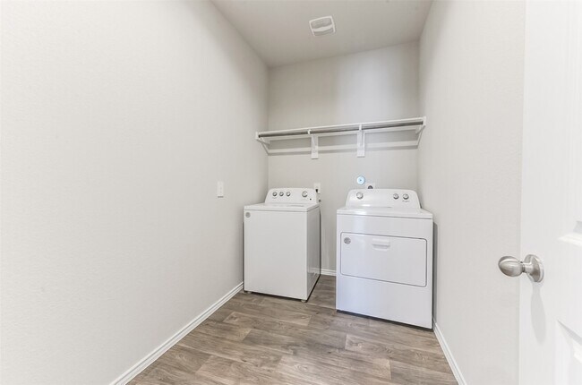 Building Photo - 16524 Cascading Pnes Ct