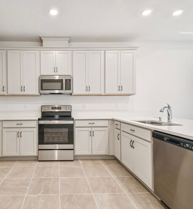 Building Photo - 7660 Livewell Ln