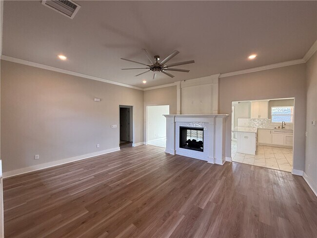 Building Photo - 28 Kincardine Dr