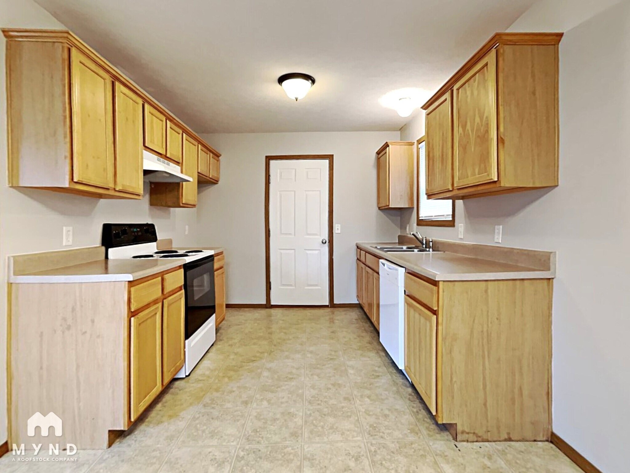 Building Photo - 429 N Century Ave