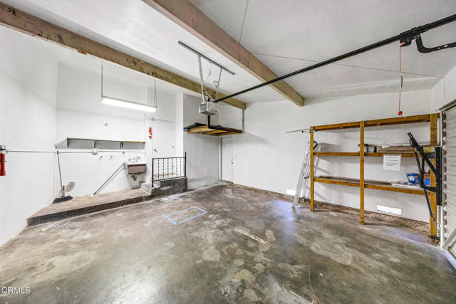 Building Photo - 631 Deodara Dr