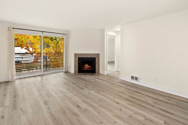 Building Photo - 1Bd/1Ba Seattle Condo