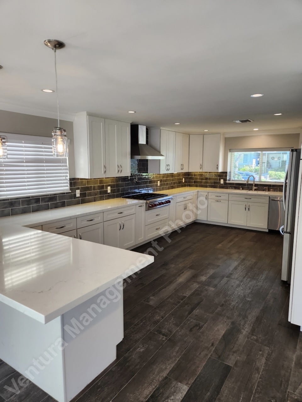Building Photo - 5515 Lake Lindero Dr