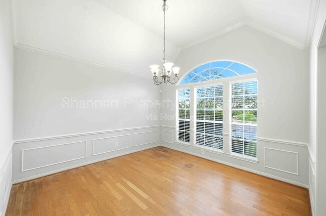 Building Photo - 15911 Moonrock Dr