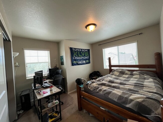Building Photo - Fantastic Home in North Fort Collins