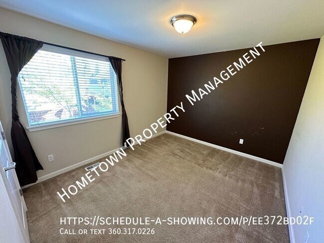 Building Photo - Custom 5 Bedroom Home in Freestone Station...