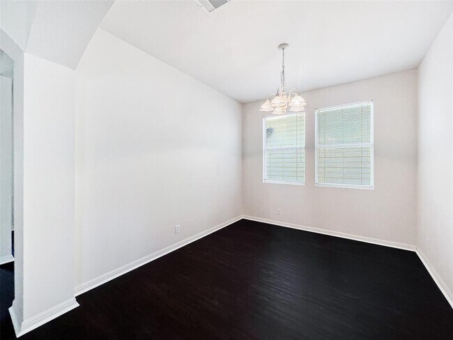 Building Photo - 4712 Lake Champlain Ln