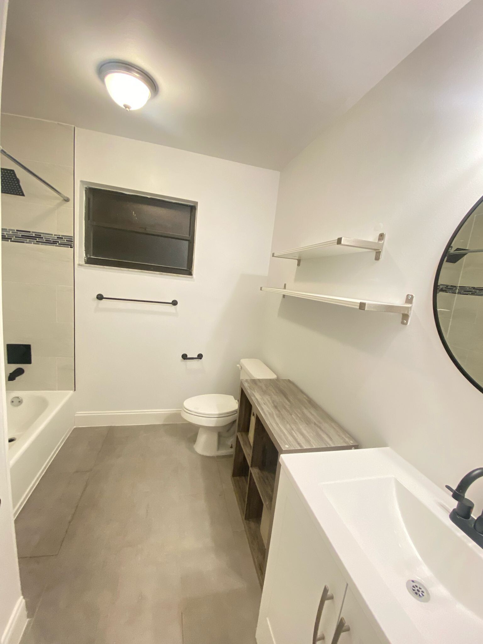 Building Photo - 1616 NE 151st St