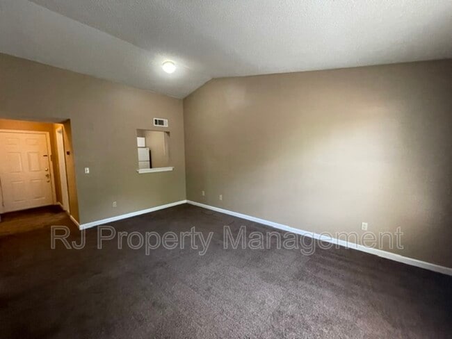 Building Photo - 3609 Mynders Ave