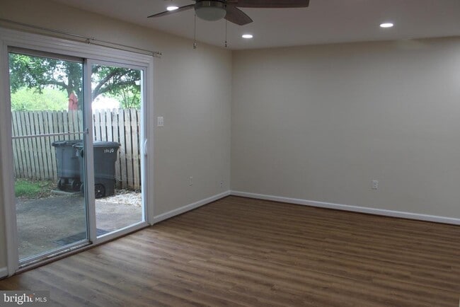 Building Photo - 10130 Shiloh Ct